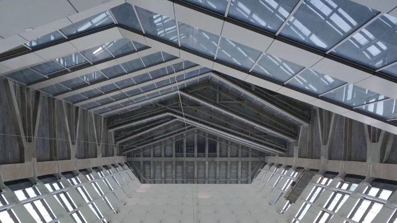 点式玻璃幕墙验收标准解析：关键指标与验收流程
